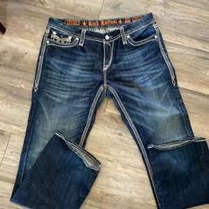 Rock Revival size 33